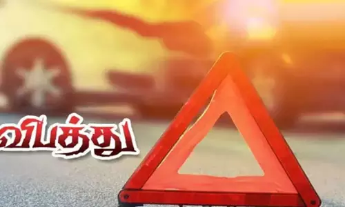 மோட்டார் சைக்கிள் மீது  மோதி லாரி டிரைவர் பலி