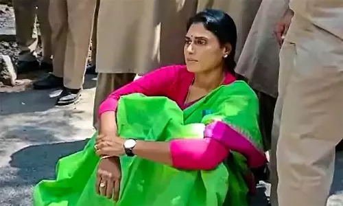 ஆந்திர முதல்வரின் தங்கை அதிரடி கைது- தெலுங்கானா காவல்துறை நடவடிக்கை