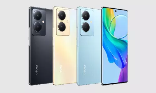 12 ஜிபி ரேம், 5000 எம்ஏஹெச் பேட்டரியுடன் அறிமுகமான புதிய விவோ ஸ்மார்ட்போன்