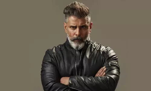 உடன்பிறப்புகளின் புகைப்படங்களை வெளியிட்ட விக்ரம்