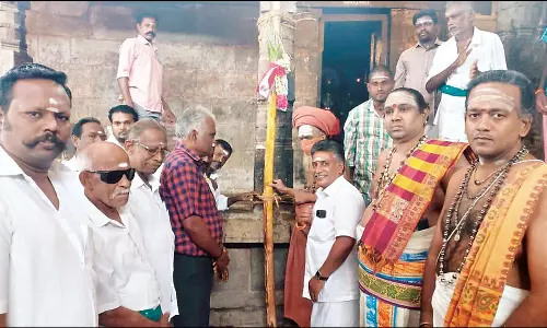 பிரம்மோற்சவ விழாவையொட்டி திருநள்ளாறு சனீஸ்வரர் கோவிலில் பந்தல்கால் நடும் நிகழ்ச்சி