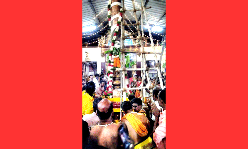 சோழவந்தான் திரவுபதி அம்மன் கோவில் பூக்குழி திருவிழா தொடக்கம்