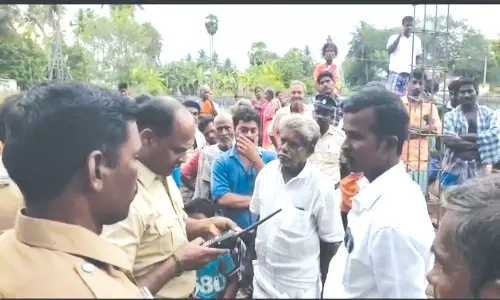 பண்ருட்டி புதுப்பேட்டை அருகே அறநிலையத்துறைக்கு சொந்தமான கோவில் இடித்து அகற்றம்: ஊராட்சி மன்ற தலைவர் உள்பட 9 பேர் மீது வழக்கு