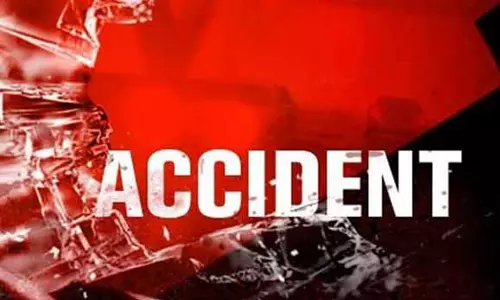 லாரி மோதி முதியவர் பலி