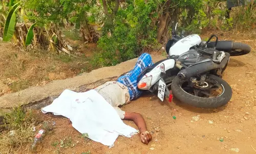 தனியார் பள்ளி பஸ் டிரைவர் வெட்டிக் கொலை