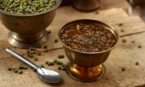 சத்தான சுவையான பாசிப்பயறு கருப்பட்டிக் கஞ்சி