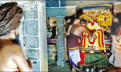 சீர்காழி சட்டைநாதர் கோவிலில் திருமுலைப்பால் விழா