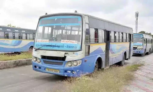 திருப்பூரில் விபத்து இழப்பீடு வழங்காததால் 3 அரசு பஸ்கள் ஜப்தி