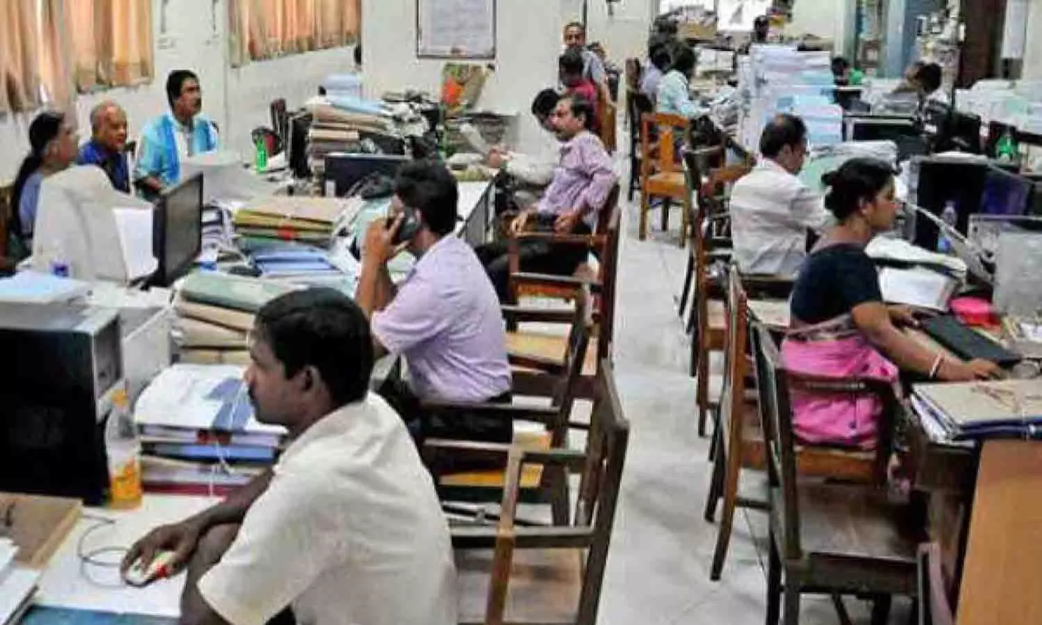 12 மணி நேரம் வேலை சட்டத்தை அமல்படுத்த மீண்டும் பரிசீலனை செய்ய வேண்டும் - பியோ அமைப்பு வலியுறுத்தல் 12 மணி நேரம் வேலை சட்டத்தை அமல்படுத்த மீண்டும் பரிசீலனை செய்ய வேண்டும் - பியோ அமைப்பு வலியுறுத்தல்