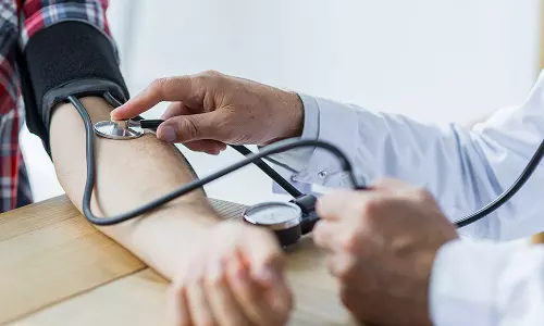 தவிட்டுப்பாளையத்தில் மக்களை தேடி மருத்துவ முகாம்