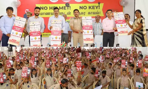 திருப்பூரில் சாலை பாதுகாப்பு விழிப்புணா்வு பிரசாரம் கலெக்டர் தொடங்கி வைத்தார்