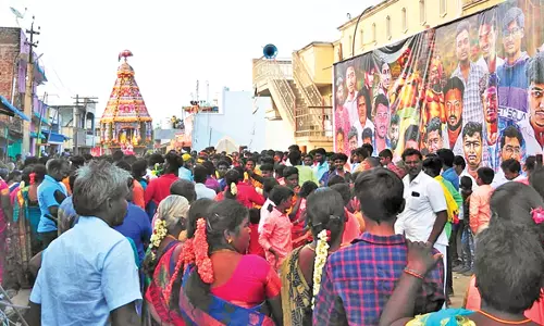 கொட்டவாடி, பேளூர் கரடிப்பட்டி  மாரியம்மன் இரட்டைத் தேரோட்டம்