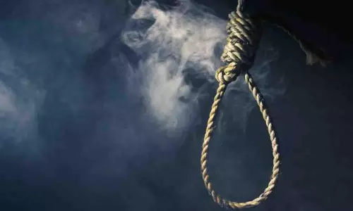 காங்கயம் அருகே பிளஸ் -1 மாணவி தற்கொலை