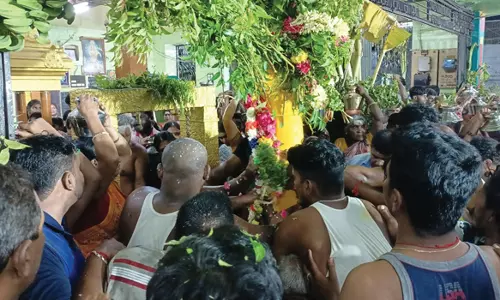 பரமத்திவேலூரில் பேட்டை ஸ்ரீ புது மாரியம்மன் கோவில் திருவிழா தொடக்கம்