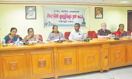 குமரி மாவட்டத்தில் 100 குளங்களில் மண் எடுக்க விவசாயிகளுக்கு அனுமதி - குறைதீர்க்கும் கூட்டத்தில் தகவல்