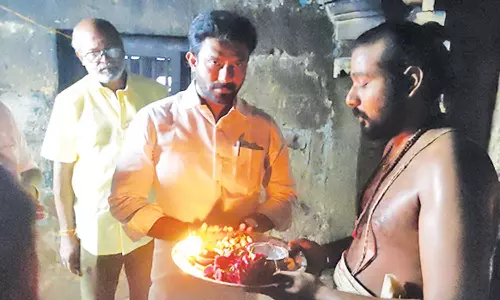 ஐம்பொன் சிலைகள் தருமபுரம் ஆதீனம் நிர்வாக பாதுகாப்பில் இருக்க வேண்டும்