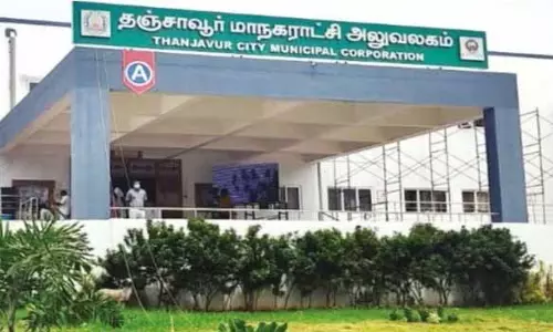 பேசுவதற்கு அனுமதி மறுத்ததை கண்டித்து அ.தி.மு.க, அ.ம.மு.க- பா.ஜ.க கவுன்சிலர்கள் உள்ளிருப்பு போராட்டம்