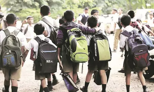 புயல் விடுமுறைக்கு பிறகு புதுச்சேரியில் இன்று பள்ளி-கல்லூரிகள் திறப்பு