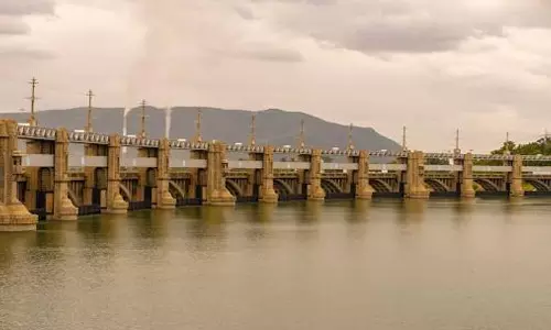மேட்டூர் அணை நீர்மட்டம் 101.49 அடியாக சரிவு