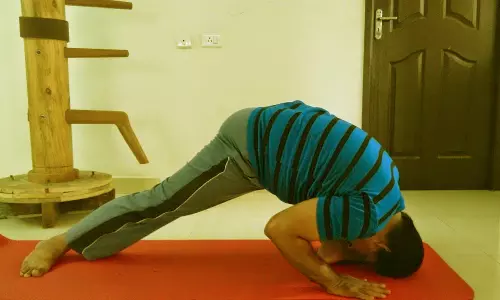 முதுகுத்தண்டைப் பலப்படுத்தும் வீரிய ஸ்தம்பன் ஆசனம்