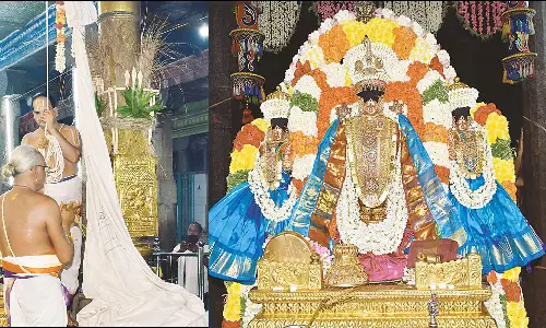 திருவந்திபுரம் தேவநாதசுவாமி கோவிலில் சித்திரை பிரம்மோற்சவம் கொடியேற்றத்துடன் தொடங்கியது