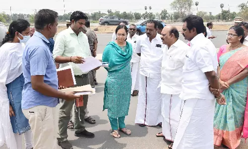 காஞ்சிபுரத்தில் 2 இடங்களில் புதிய பஸ்நிலையம் அமைக்க இடம் தேர்வு- அமைச்சர் தா.மோ.அன்பரசன் ஆய்வு