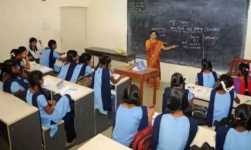 கோரிக்கையை நிறைவேற்றாததால் பகுதி நேர ஆசிரியர்கள் ஏமாற்றம்