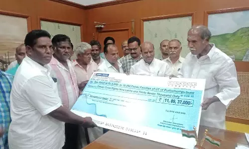 மீனவ குடும்பங்களுக்கு ரூ.12 கோடி வங்கி கணக்கில் செலுத்தப்பட்டது.