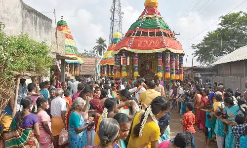 மாத்தூர் அய்யனார் கோவிலில் தேர் திருவிழா