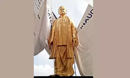 கோவையில் நிறுவப்பட்டுள்ள 7 அடி உயர வ.உ.சி. சிலை விரைவில் திறப்பு