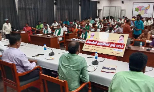 காட்டு யானைகளை கட்டுப்படுத்த வேண்டும்