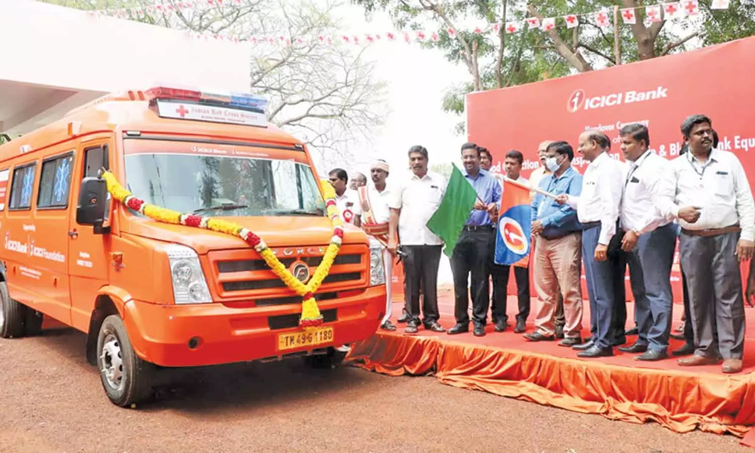 இந்தியன் ரெட்கிராஸ் சொசைட்டிக்கு ரத்த சேகரிப்பு போக்குவரத்து வாகனம் ஒப்படைப்பு