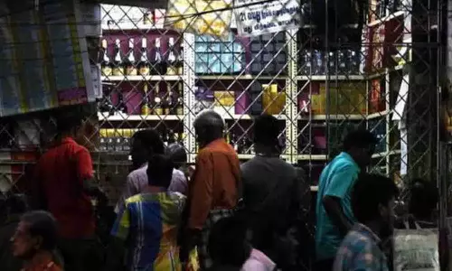 திருப்பூர் மாவட்டத்தில் 3 டாஸ்மாக் கடைகள் வரை மூட வாய்ப்பு