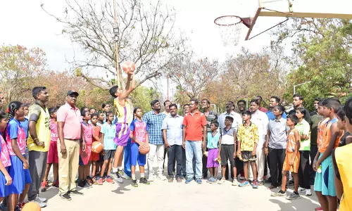 கடலூரில் மாநில அளவிலான  கூடைப்பந்து போட்டிக்கு  வீரர்கள், வீராங்கனைகள் தேர்வு