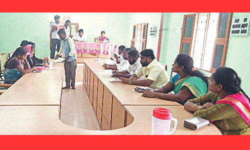 முதுகுளத்தூர் பேரூராட்சி கவுன்சில் கூட்டம்