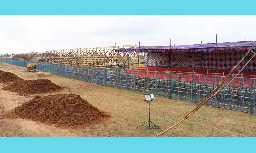 எம். சத்திரப்பட்டி ஜல்லிக்கட்டில் 10 ஆயிரம் பேர் அமரும் வகையில் கேலரி வசதி-அமைச்சர் மூர்த்தி