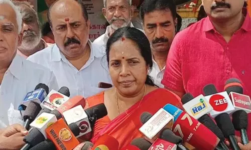 தி.மு.க-காங்கிரஸ் கட்சியின் நட்சத்திர பேச்சாளராக கமல் மாறிவிட்டார்- வானதி சீனிவாசன் தாக்கு