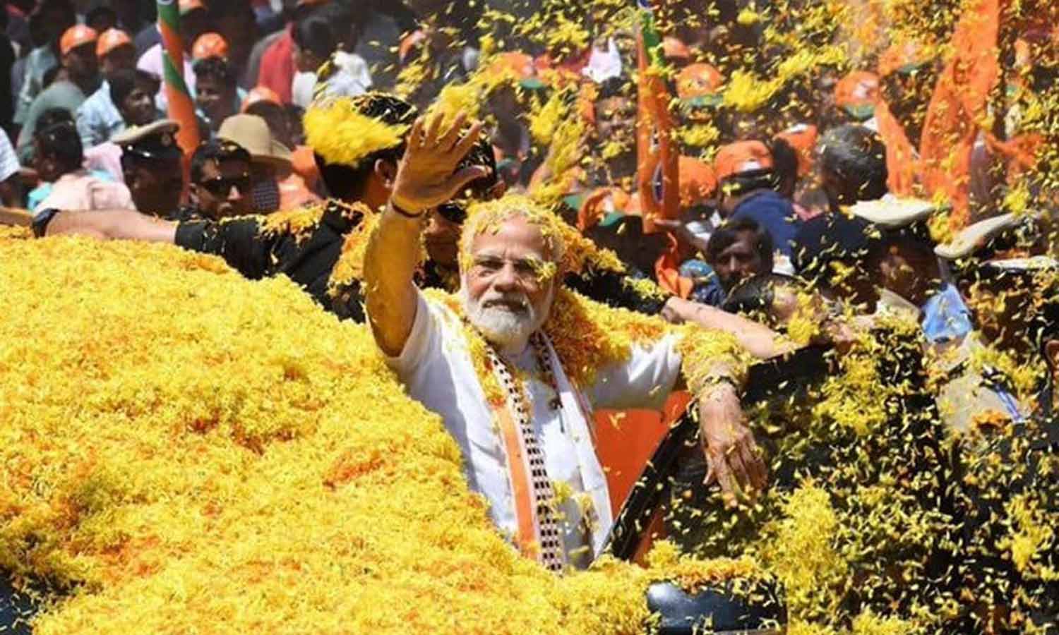 மைசூரில் இன்று பிரதமர் மோடி ரோடு ஷோ- காரில் வலம் வந்து தொண்டர்களை சந்திக்கிறார்