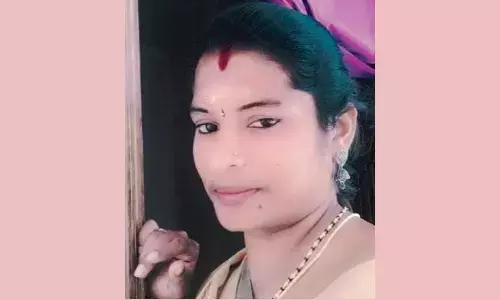 கோர்ட்டு வளாகத்தில் திராவகம் வீசப்பட்ட பெண் உயிரிழப்பு