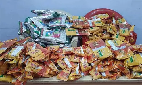 லாரியில் கடத்திய ஒரு டன் குட்கா பறிமுதல்