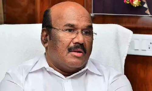 மெரினாவில் பேனா சின்னம் அமைப்பதை  மறு பரிசீலனை செய்ய வேண்டும்- முன்னாள் அமைச்சர் ஜெயக்குமார் பேட்டி