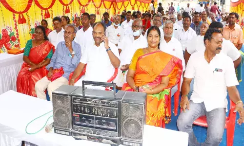 வேலூர் மாவட்டத்தில் பிரதமர் மோடியின் மனதின் குரல் நிகழ்ச்சி 700 இடங்களில் ஒலிபரப்பு