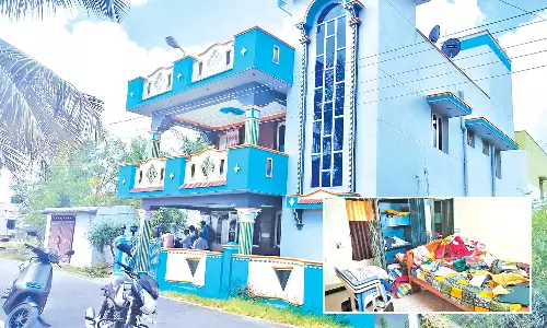 வாழப்பாடியில் ஓய்வு பெற்ற வட்டாட்சியர் வீட்டில் நகை, பணம் கொள்ளை
