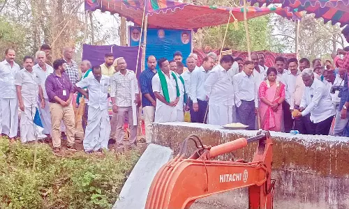 வடிகால்- வாய்க்கால்கள் தூர்வாரும் பணி தொடக்கம்