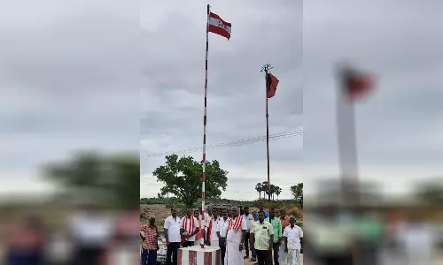 தோகைமலை அருகே சீத்தப்பட்டியில் இந்திய ஜனநாயக கட்சியின் 14ம் ஆண்டு விழா