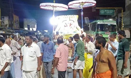 பண்ருட்டி வரதராஜபெருமாள் கோவிலில் இன்று கருட சேவை