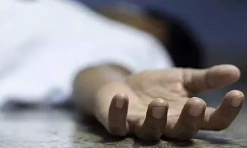 குடிபோதையில் வாய்க்காலில் விழுந்து தொழிலாளி பலி