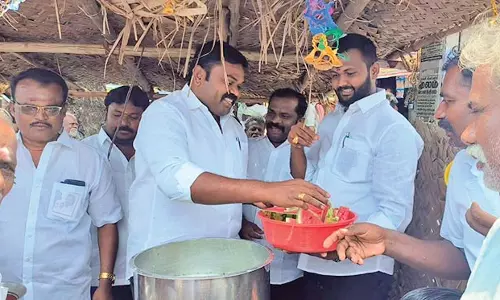 சங்கரன்கோவில் அருகே நீர், மோர் பந்தல் திறப்பு - ராஜா எம்.எல்.ஏ. பங்கேற்பு