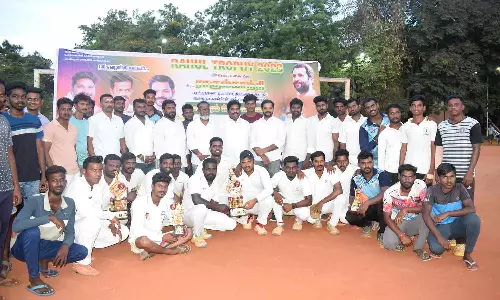 ராகுல்காந்தி பிறந்த நாளையொட்டி கிரிக்கெட் போட்டி