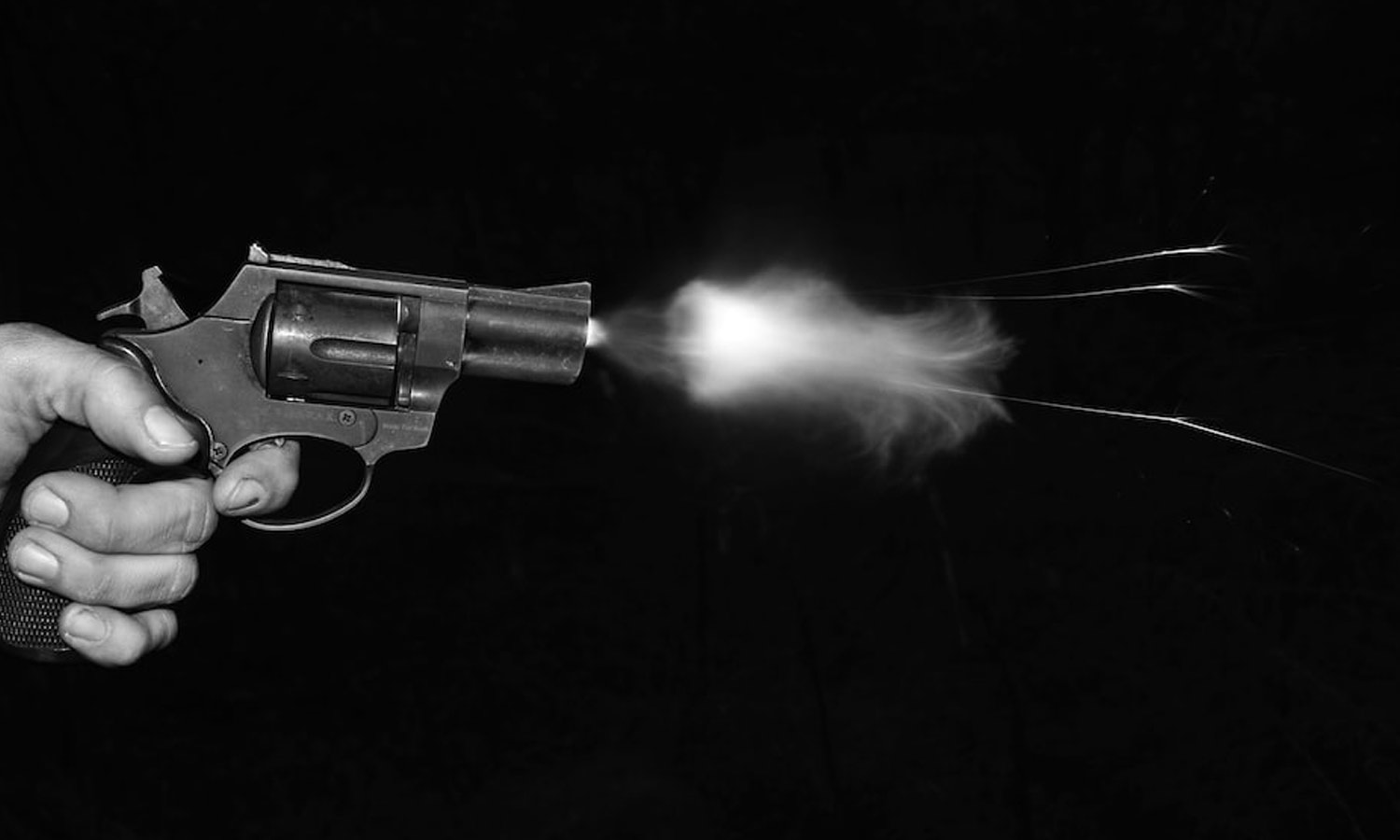 பாகிஸ்தானில் தலிபான் பயங்கரவாத இயக்க தலைவர் சுட்டுக்கொலை